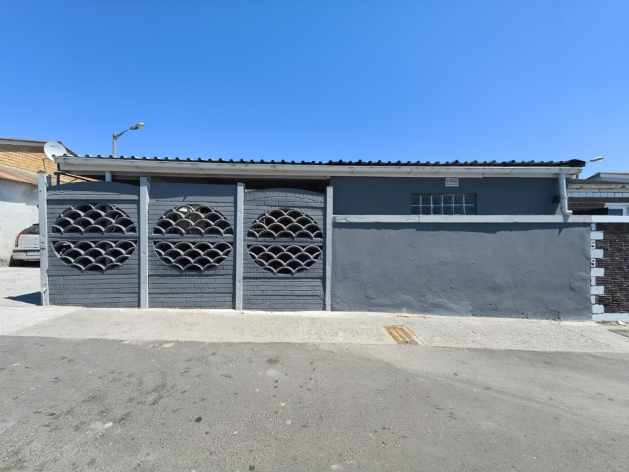 4 Bedroom Property for Sale in Eastridge Western Cape